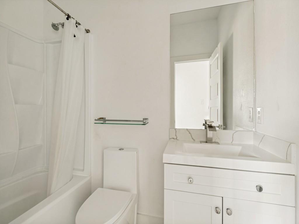 Timberleaf Lane Twnhms - Residential