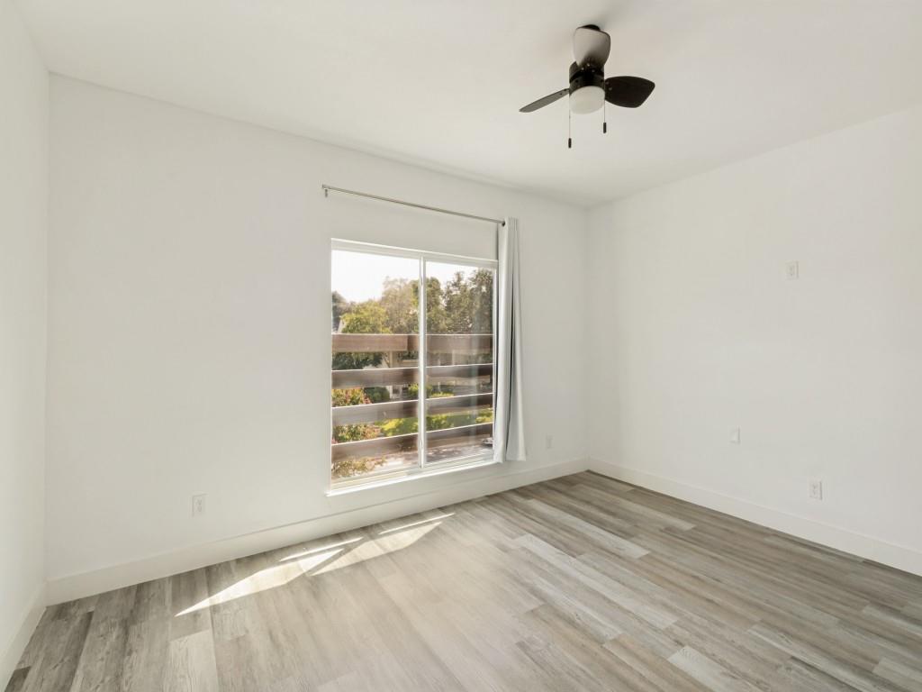 Timberleaf Lane Twnhms - Residential