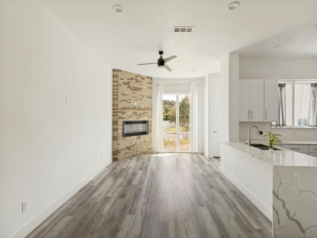 Timberleaf Lane Twnhms - Residential