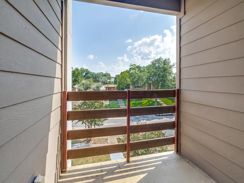 Timberleaf Lane Twnhms - Residential