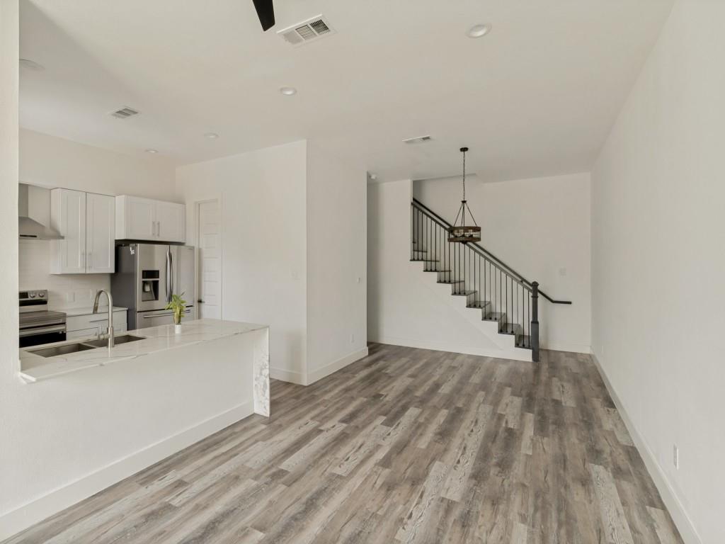 Timberleaf Lane Twnhms - Residential