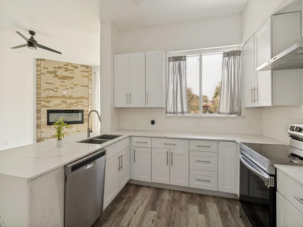 Timberleaf Lane Twnhms - Residential