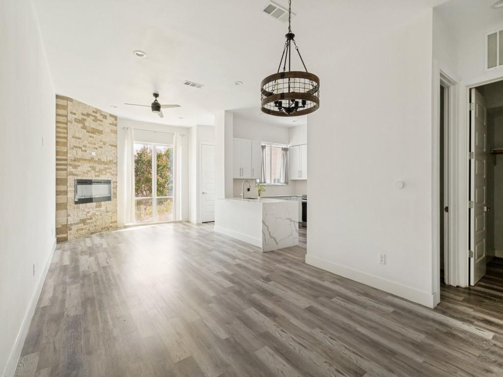 Timberleaf Lane Twnhms - Residential