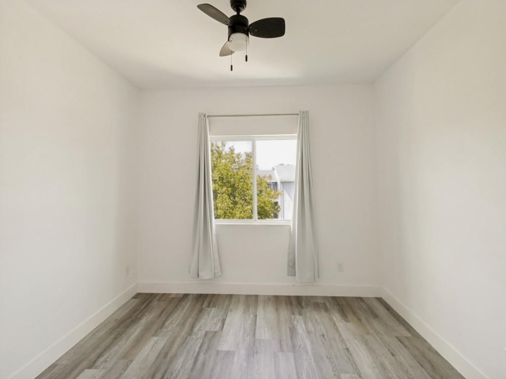 Timberleaf Lane Twnhms - Residential