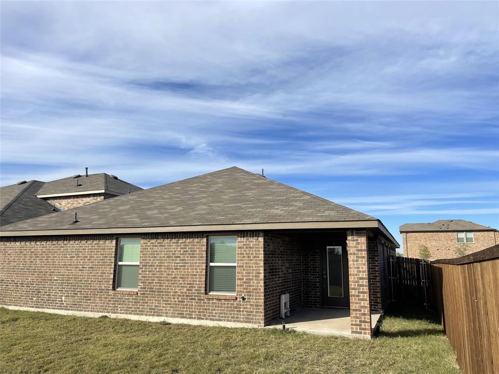 Valor Farms Ph 1 - Residential Lease