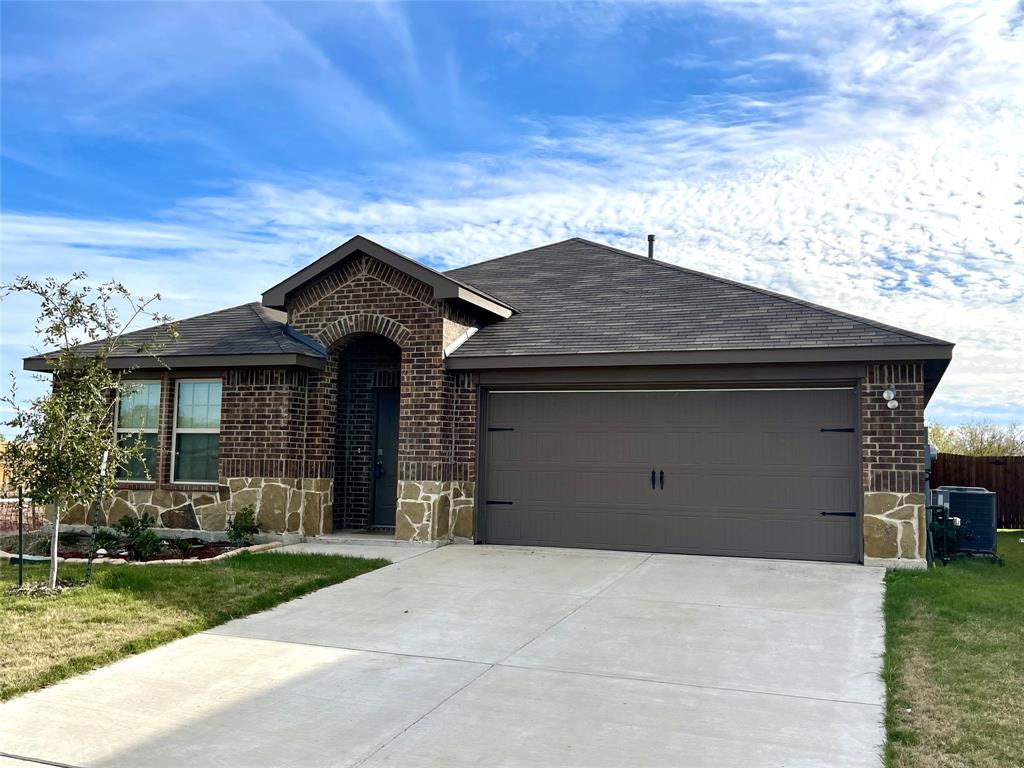 Valor Farms Ph 1 - Residential Lease
