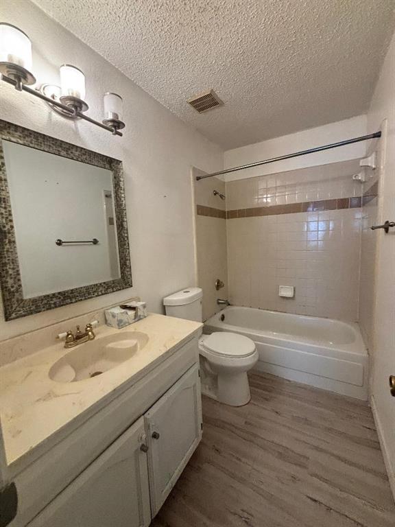 Crest The - Residential