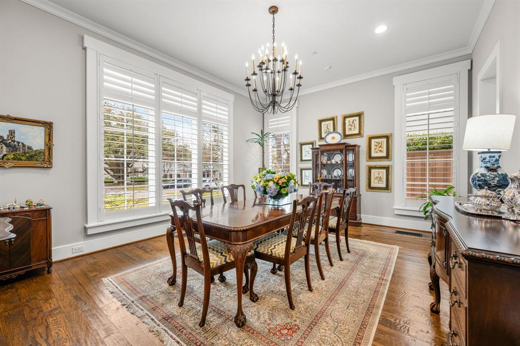 UNIVERSITY HEIGHTS - Residential