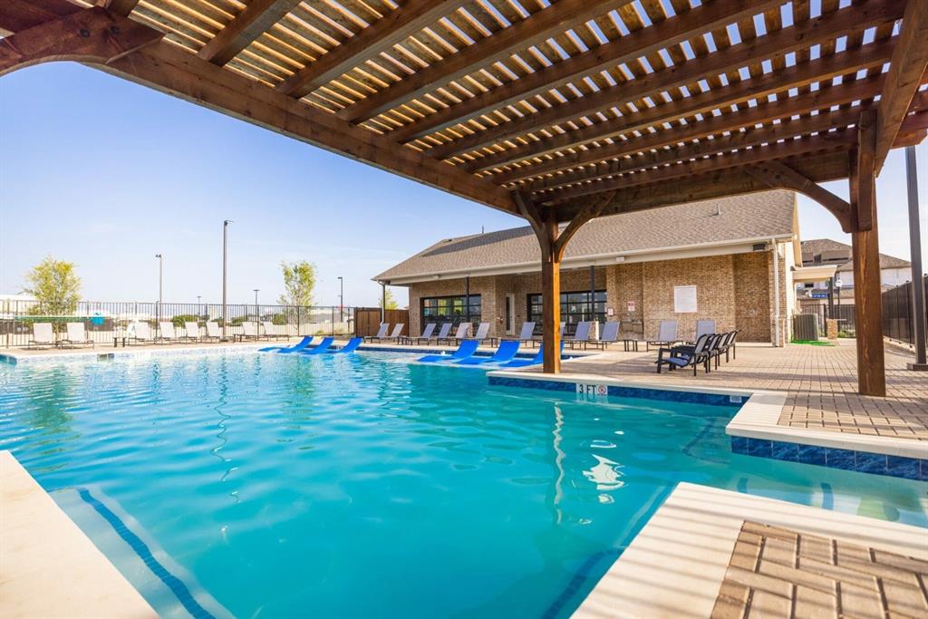 EULESS FOUNDERS PARC ADDITION - Residential
