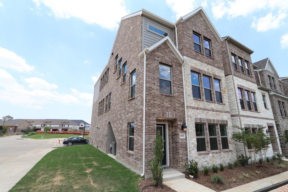 EULESS FOUNDERS PARC ADDITION - Residential