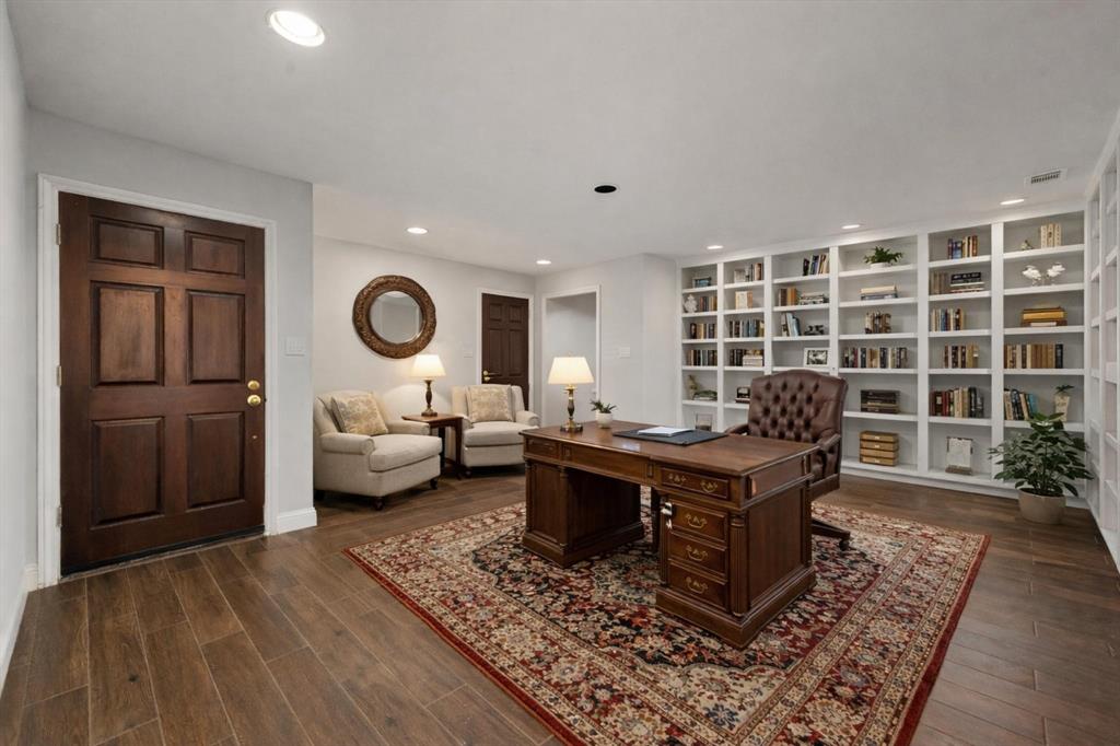 Country Club Heights - Residential