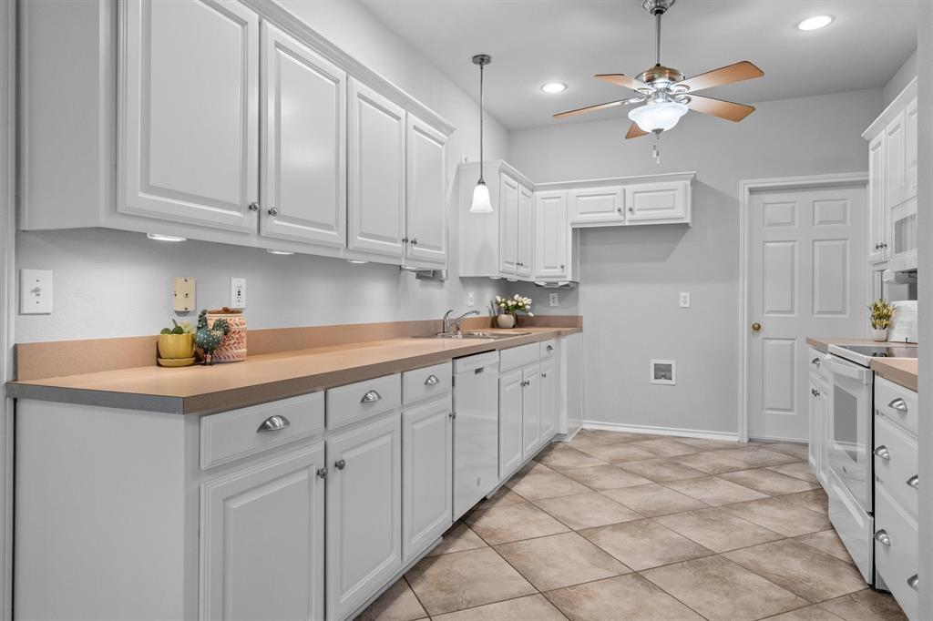 Meadows On Farmington Ph 2 - Residential