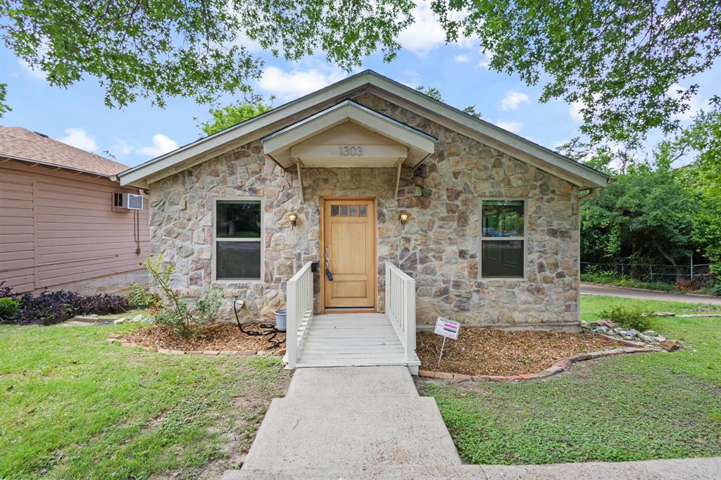 Cedar Oaks - Residential
