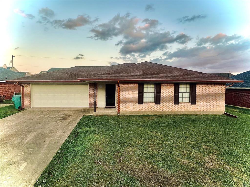 3 Bedrooms, 2 Bathrooms, 2 Car Garage located on a dead end street in a great neighborhood. Vaulted ceiling in living room, All hard surface flooring (porcelain tile) throughout the house, appliances, great layout, fenced backyard, covered back patio. Energy efficient heat pump in home with 4 inch AprilAire whole house filter. Recently updated. Shows well.  Preference to applications without pets, but negotiable. $1625 per month Call or TEXT 903-271-0007.