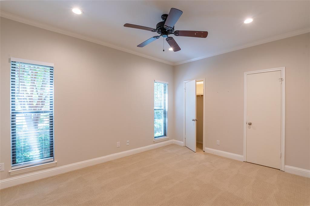 Royal Lane Condos 5800 - Residential