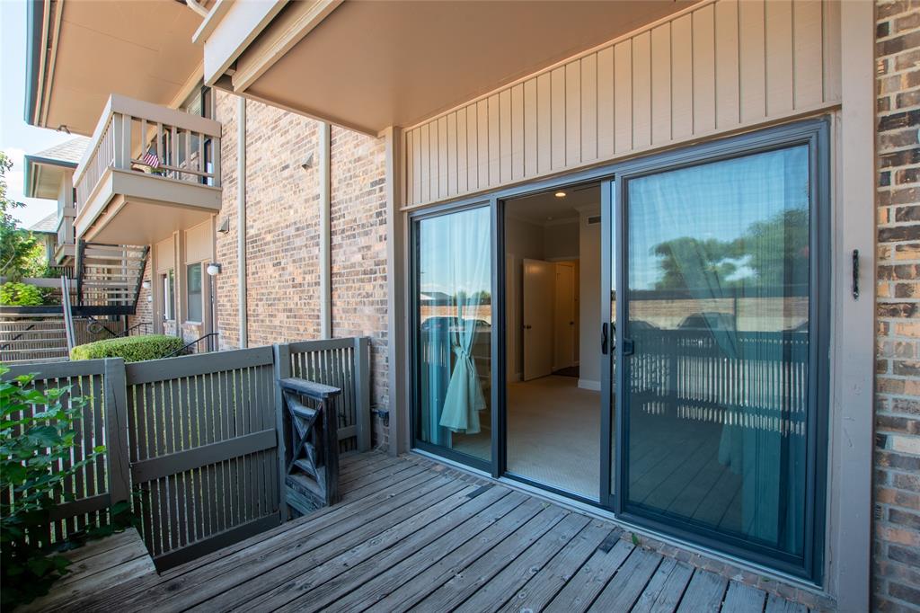 Royal Lane Condos 5800 - Residential