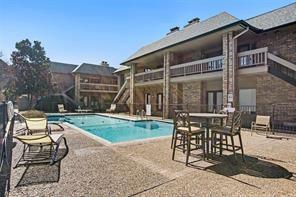 Royal Lane Condos 5800 - Residential