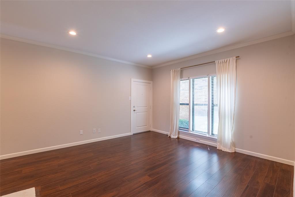 Royal Lane Condos 5800 - Residential