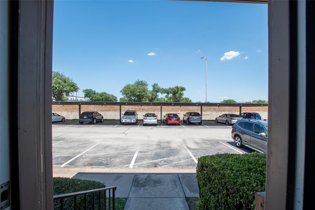 Royal Lane Condos 5800 - Residential