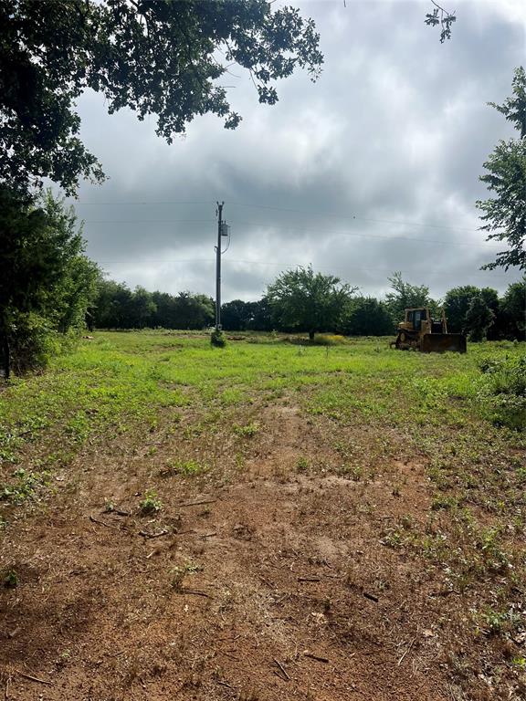Looking for the perfect place to bring your vision to life? This incredible 8-acre property located outside the city limits offers over 400 feet of road frontage and endless opportunities. With NO deed restrictions, the possibilities are truly limitless! Whether you're dreaming of building a custom home, developing an RV park, creating boat and RV storage, starting a business venture, or simply investing in land with tremendous potential, this property is ready for it all. Schedule your showing today and don't miss this rare opportunity to own a versatile piece of property in a prime location.