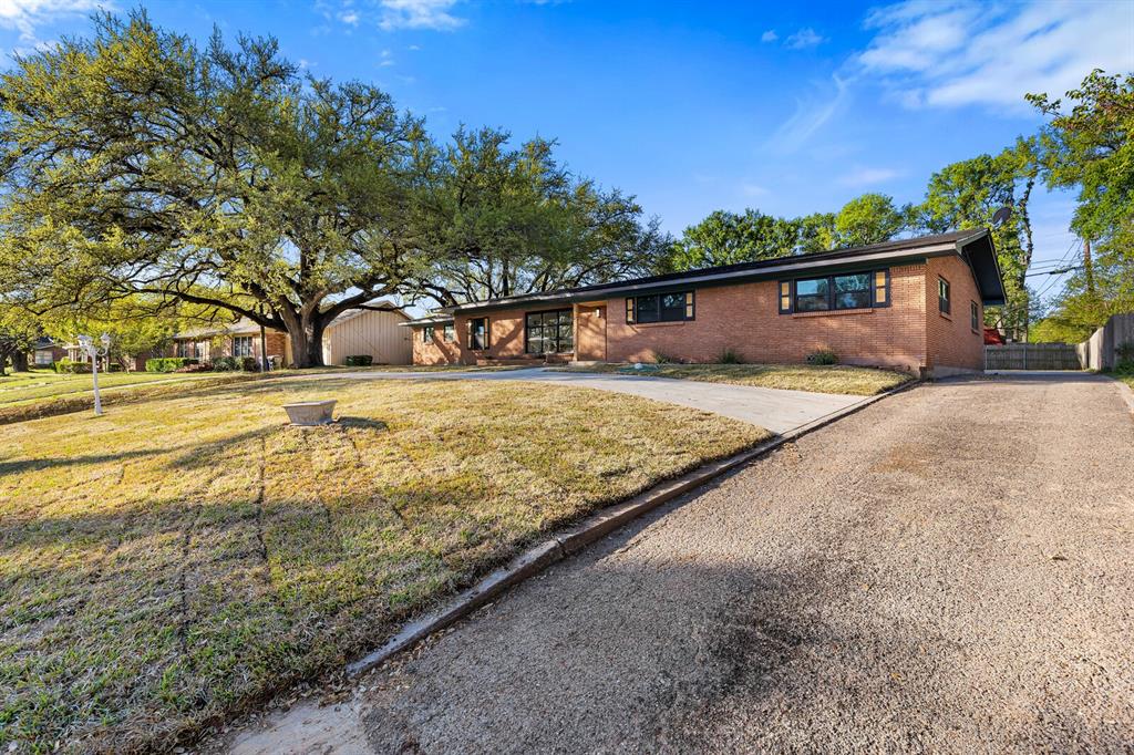 WOODED ACRES - Residential