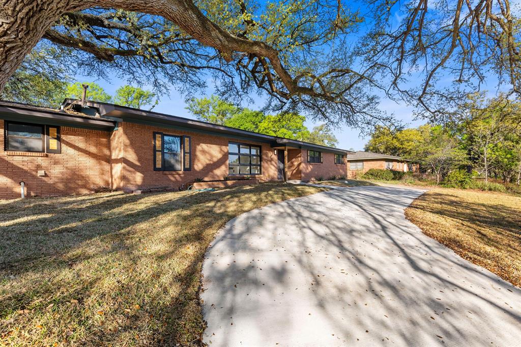WOODED ACRES - Residential