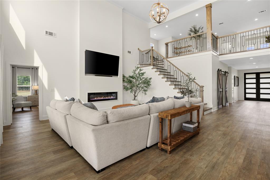 Maw & Paw Estates - Residential