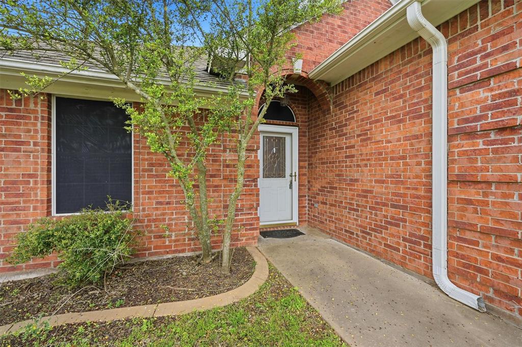 Lakeway Crossing - Residential