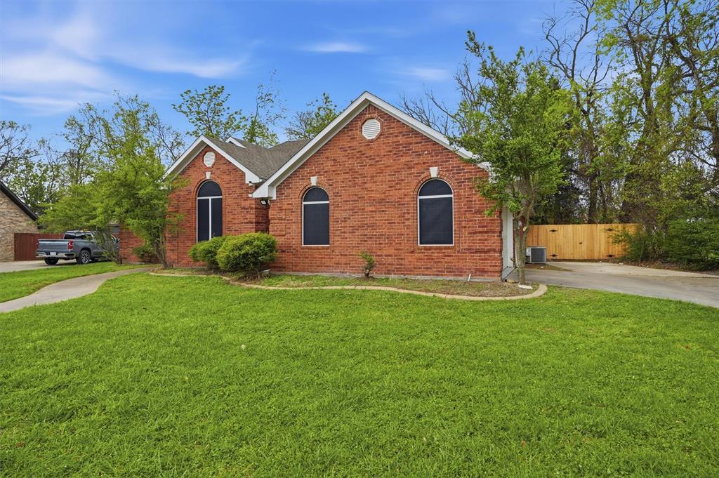 Lakeway Crossing - Residential