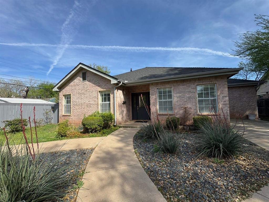 Woodhaven Circle - Residential