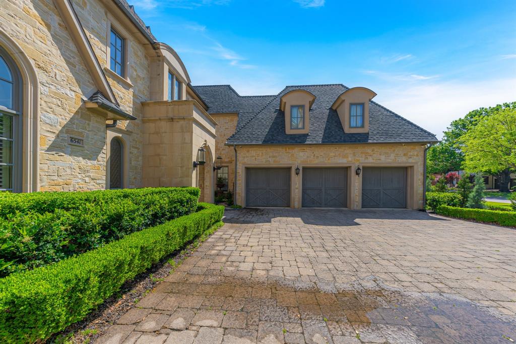 CrestManor Estate - Residential