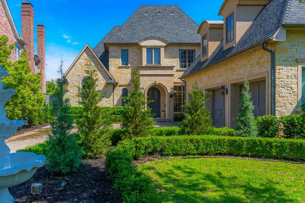 CrestManor Estate - Residential