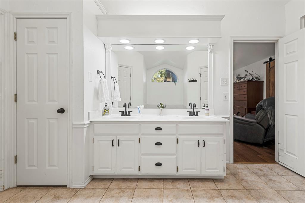 Decordova Bend Estate - Residential