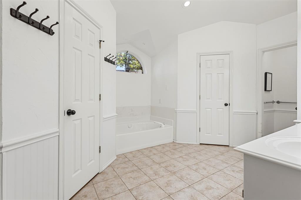 Decordova Bend Estate - Residential