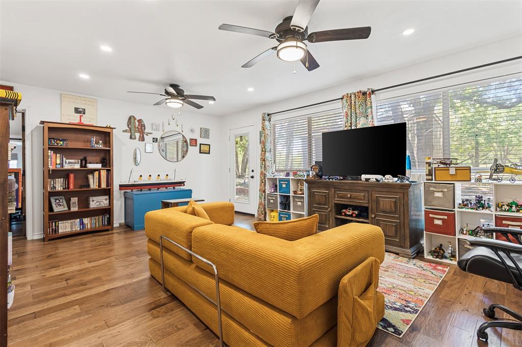 Decordova Bend Estate - Residential