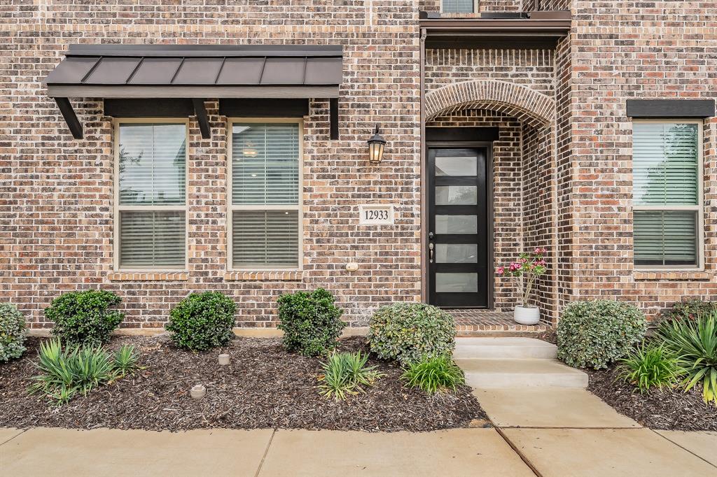 Light, Bright & Move-In Ready! Welcome to your new townhome with an open concept and warm feel. Natural light shines throughout the living space on the first floor and the bedrooms on the second floor. The primary suite is truly spacious with two separate walk-in closets, dual vanities, and a walk-in shower. Beyond the front door, this location truly shines. Dog lovers will adore the nearby dog park, while warm-weather days call for a dip in the community pool and scenic walking paths and trails just steps away. And with DFW International Airport just minutes from your doorstep, frequent travelers will appreciate the convenience. Many restaurants, shops, and entertainment options to choose from nearby. Seller is motivated AND OFFERING $3000 towards closing costs!