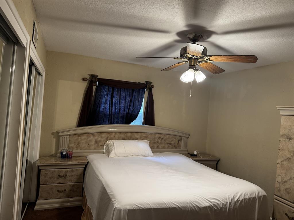 VALWOOD PARK 4 - Residential
