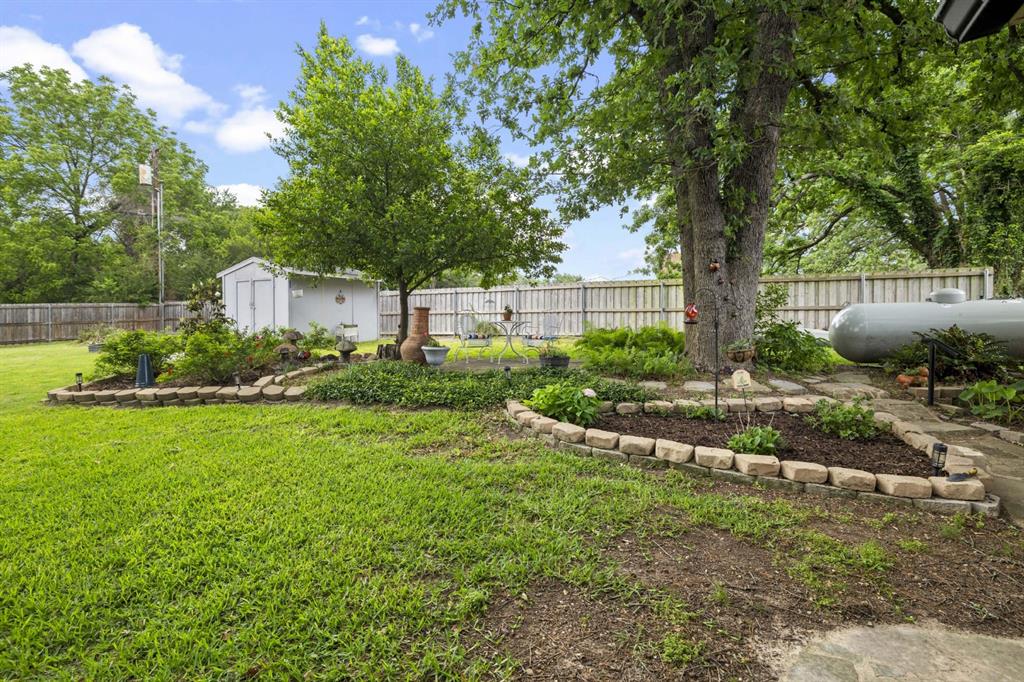 Lake Brenda - Residential