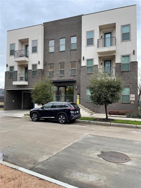 Beautiful building in a great location, near Montgomery Plaza just off 7th Street.  Take the elevator to the 3rd floor and go down the hall almost to the end.   306 2ill be on your right.  Apartment has a great view of downtown..  Wood-vinyl floors, all appliances - refrigerator, dishwasher, stove-oven, microwave - all stainless steel.  Breakfast bar in kitchen along with utility room with full-size washer and dryer.  Lots of natural light.    Attached garage parking - 1 spot in garage and street parking.  Secured entrance to building. Water and Trash monthly $55. Come see this luxury apartment and make it your new home.  $50 application fee for anyone 18 years and older.  Leasing Guidelines in documents.  A MUST SEE!