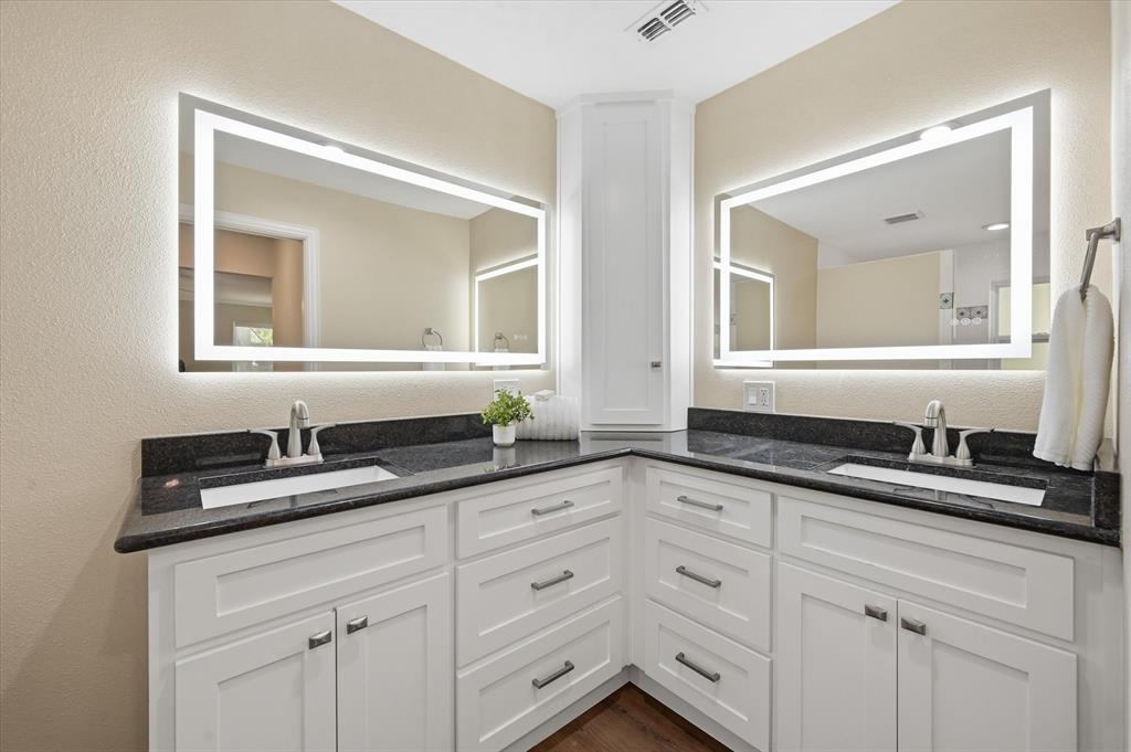 Brook Hollow Bedford - Residential