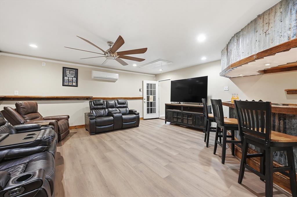 Brook Hollow Bedford - Residential