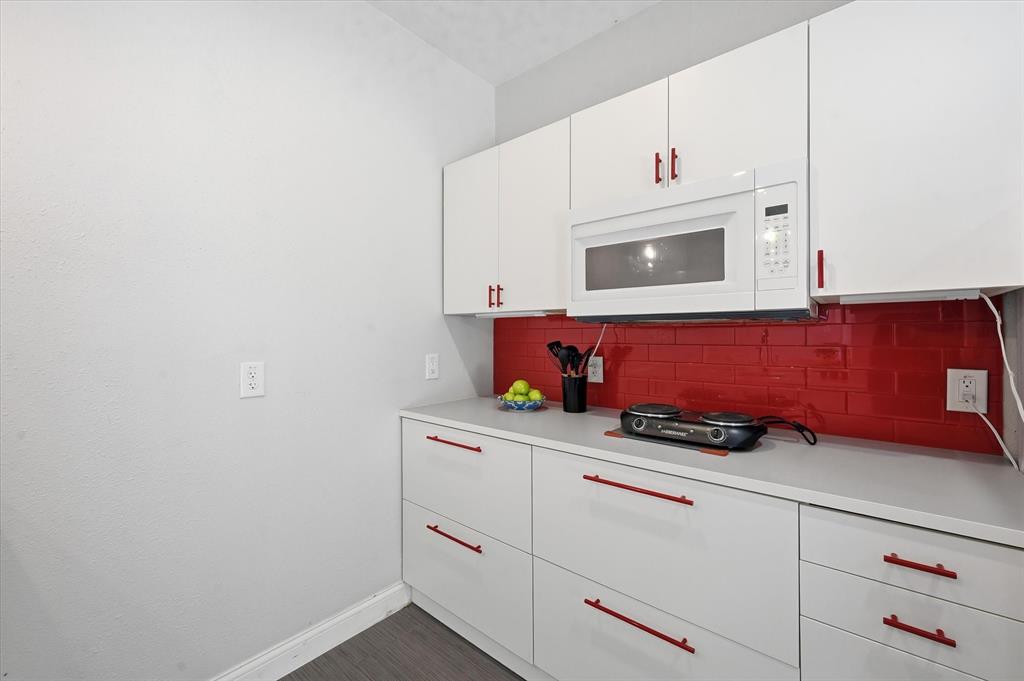 Brook Hollow Bedford - Residential