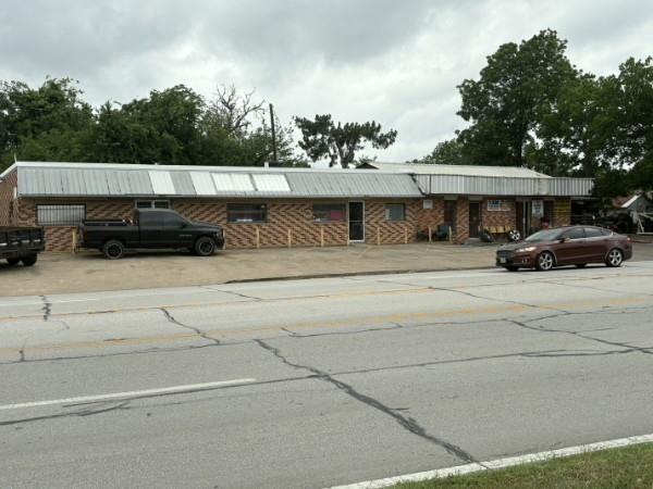Tire Shop and Commercial building opportunity in the growing city of Ennis! Established tire and automotive service property located at 1601 N Kaufman St with excellent visibility, strong traffic exposure, and convenient access to I-45. Ojeda’s Tire Shop offers a turnkey business opportunity with inventory and equipment included with acceptable offer, customer parking, storage space, and prominent street frontage on a high-traffic corridor. Ideal for owner-operators, investors, or automotive service expansion. Great opportunity to own an operating business in rapidly growing Ellis County.
