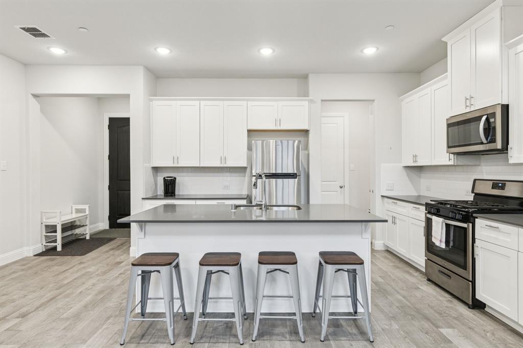 Huntington Villas - Residential