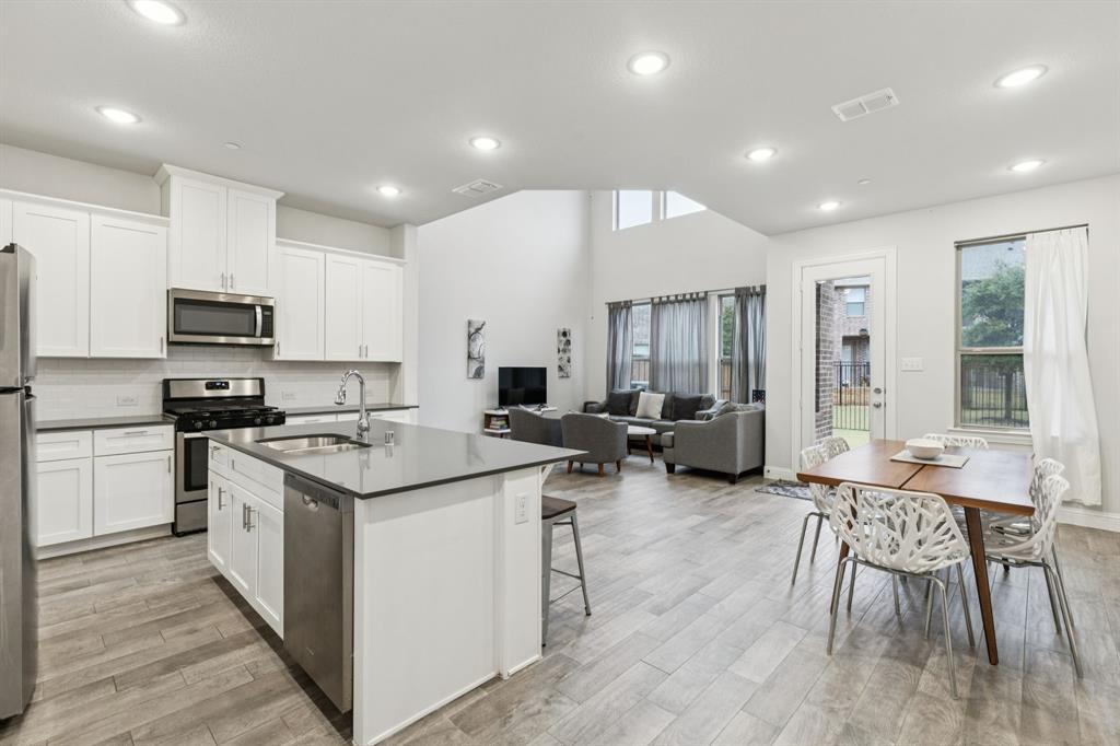 Huntington Villas - Residential