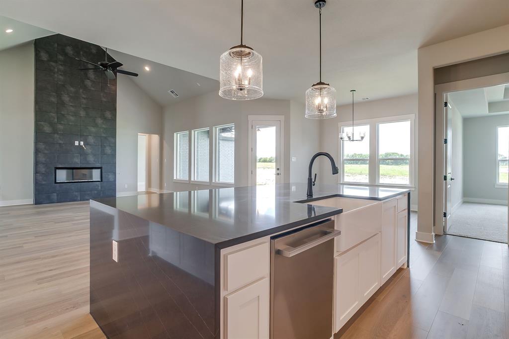 Peaks at Lone Elm - Residential