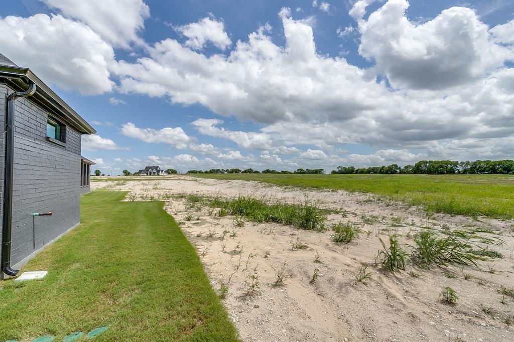 Peaks at Lone Elm - Residential