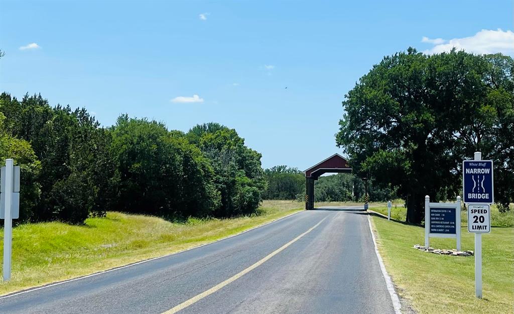 White Bluff #01 - Land