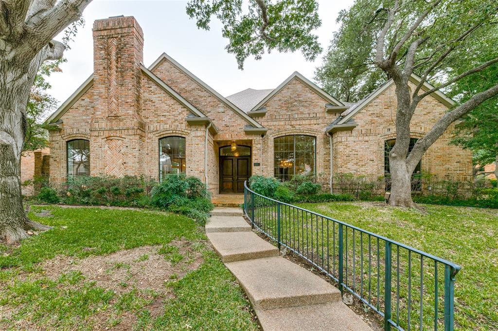 Great sized corner lot home in Lane Park!  The home has nice, high ceilings and a great floorplan.  The side yard is good sized and located on the side of the home away from the corner.  The study could be a fourth bedroom.
The home needs to be updated, but well worth the effort!