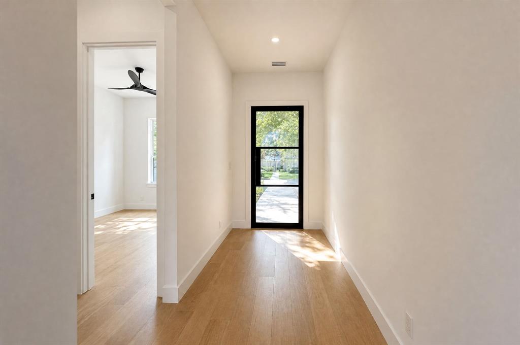 00000523105000000 - Residential